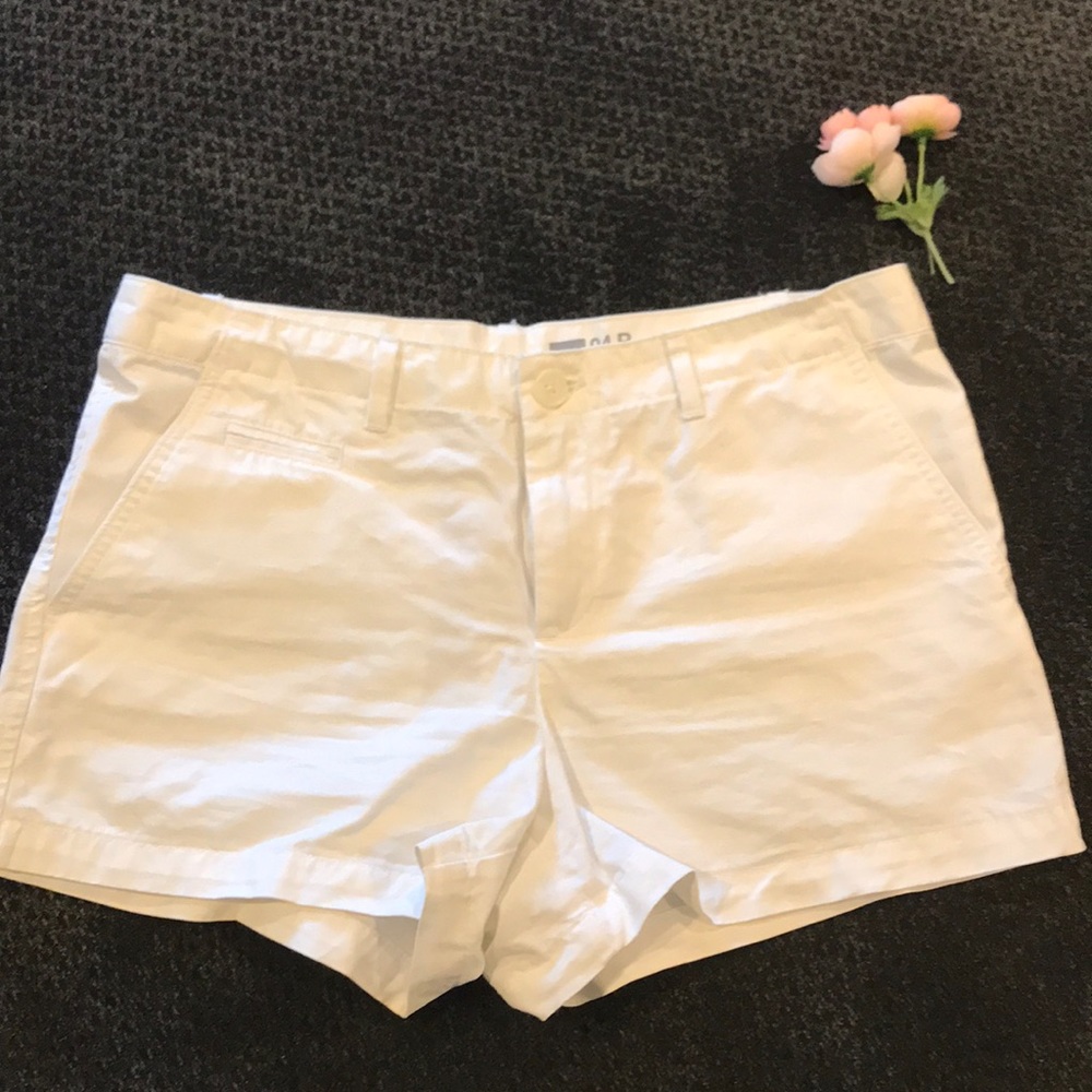 White Shorts🤍